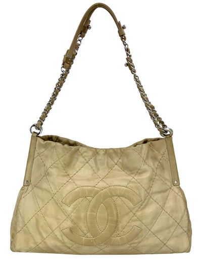 CHANEL Quilted Leather Timeless CC Chain Tote Bag-Replica Designer Handbag Store
